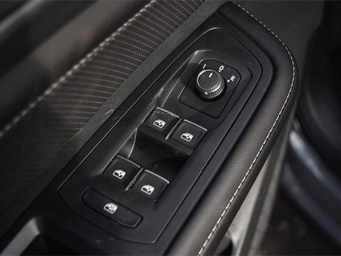 New 2026 Volkswagen Atlas Cross Sport SE image 8