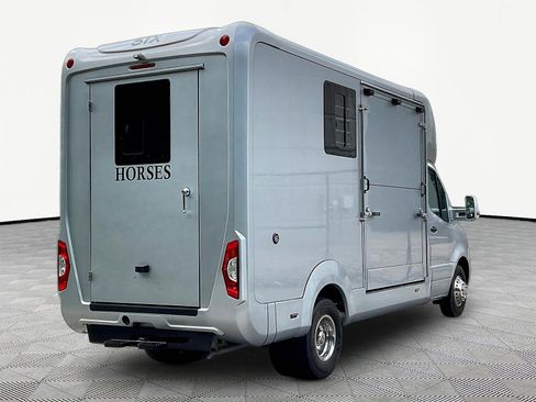 Used 2024 Mercedes-Benz Sprinter 3500 image 6