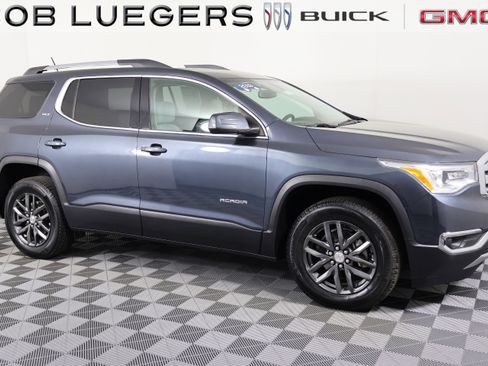 Certified 2019 GMC Acadia SLT image 2