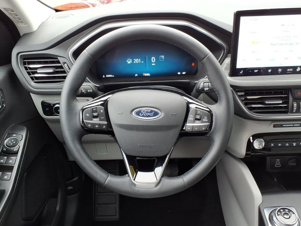 Used 2024 Ford Escape Platinum AWD/4WD image 12