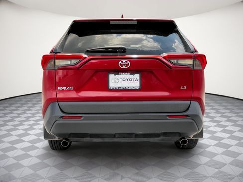 Used 2023 Toyota RAV4 LE FWD image 11