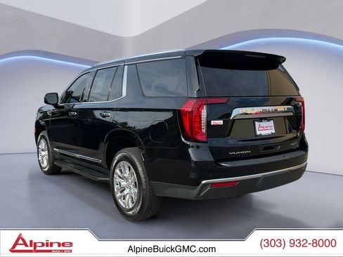 Certified 2024 GMC Yukon SLT w/ SLT Premium Package AWD/4WD image 3