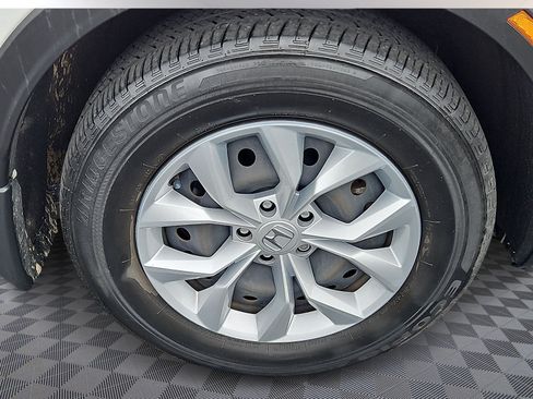Used 2023 Honda CR-V LX image 8