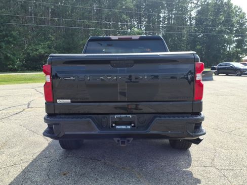 Used 2021 Chevrolet Silverado 1500 Custom w/ Rally Edition AWD/4WD image 11