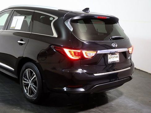 Used 2018 INFINITI QX60 AWD w/ Premium Package image 11