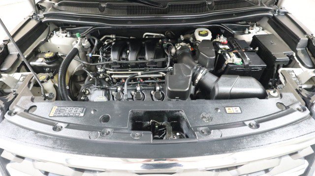 Used 2018 Ford Explorer XLT w/ Equipment Group 201A AWD/4WD image 21