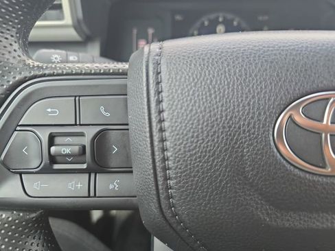 Used 2025 Toyota Tacoma SR5 image 16