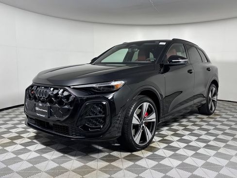 New 2026 Audi SQ5 Prestige AWD/4WD image 3