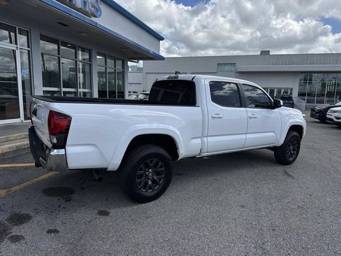 Used 2022 Toyota Tacoma SR5 image 8