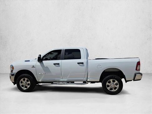 Used 2024 RAM 2500 Big Horn w/ Off Road Package AWD/4WD image 8