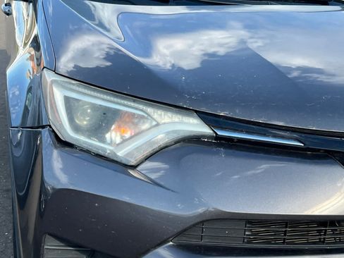 Used 2016 Toyota RAV4 LE AWD/4WD image 14