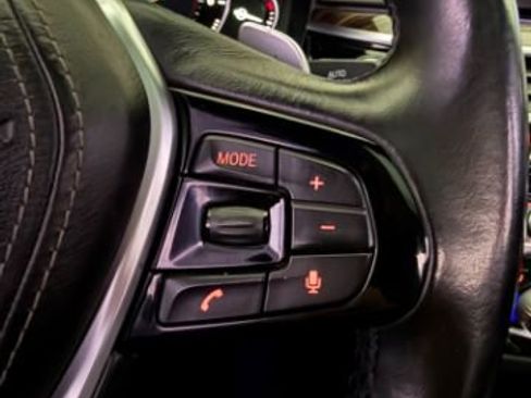 Used 2018 BMW 530i image 21