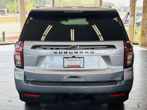 Used 2023 Chevrolet Suburban RST w/ Luxury Package AWD/4WD image 8