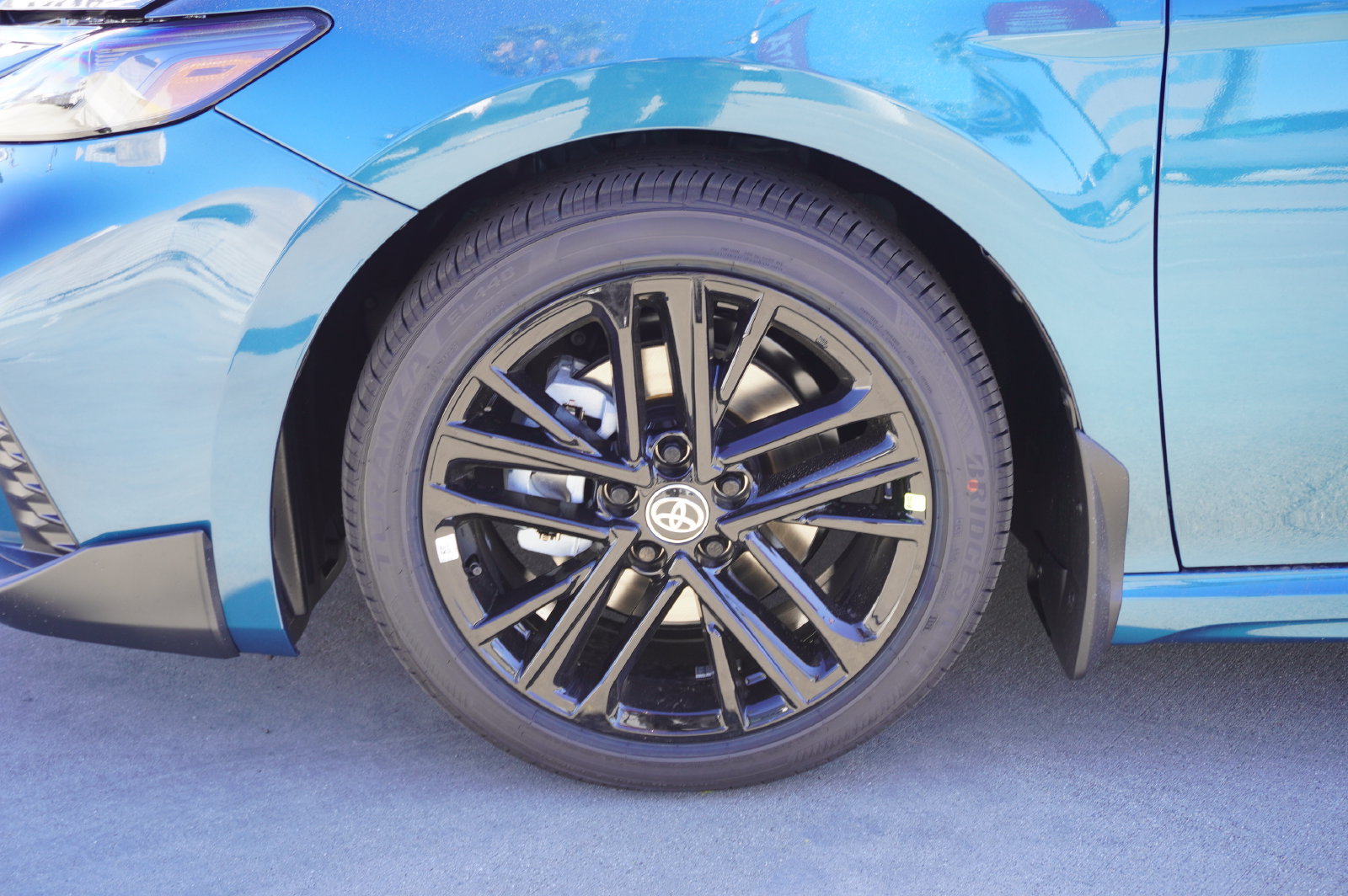 Used 2026 Toyota Camry SE FWD image 18