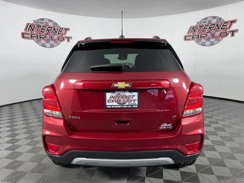 Used 2020 Chevrolet Trax LT w/ LT Convenience Package FWD image 6
