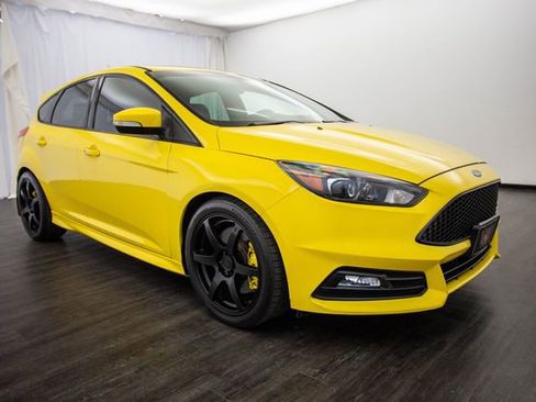Used 2017 Ford Focus ST w/ Equipment Group 402A image 28