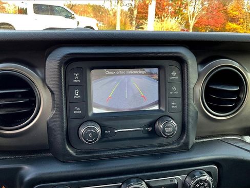 Used 2019 Jeep Wrangler Unlimited Sport S image 12