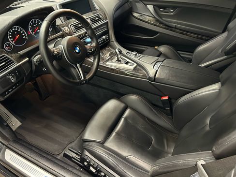 Used 2013 BMW M6 2dr Cpe w/ Executive Pkg image 10