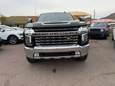 Used 2021 Chevrolet Silverado 2500 LTZ w/ LTZ Convenience Package image 2