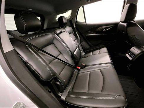 Used 2023 GMC Terrain SLT w/ Tech Package image 22