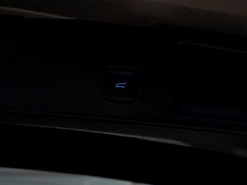 Used 2020 Ford Escape SEL image 51