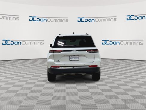 Used 2024 Jeep Grand Cherokee Limited 4xe image 7