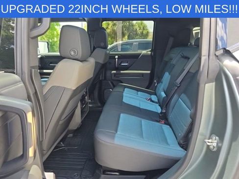 Used 2024 GMC Hummer EV 3X w/ LPO, Illumination Package AWD/4WD image 9
