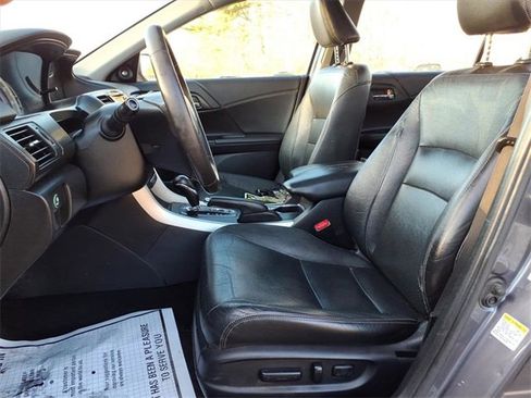 Used 2015 Honda Accord EX-L image 9