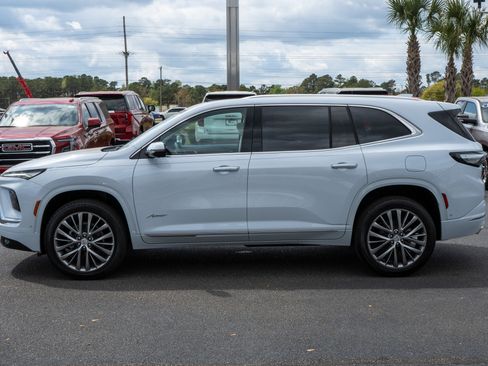 New 2026 Buick Enclave Avenir w/ Super Cruise Package image 6