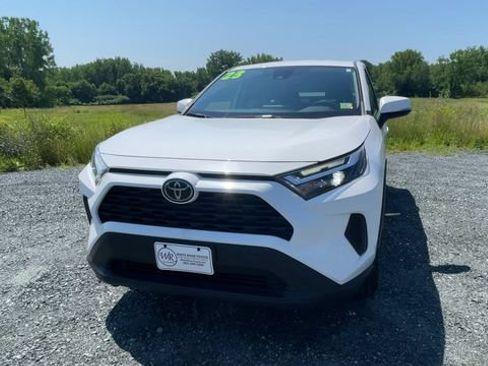Certified 2023 Toyota RAV4 LE AWD/4WD image 3