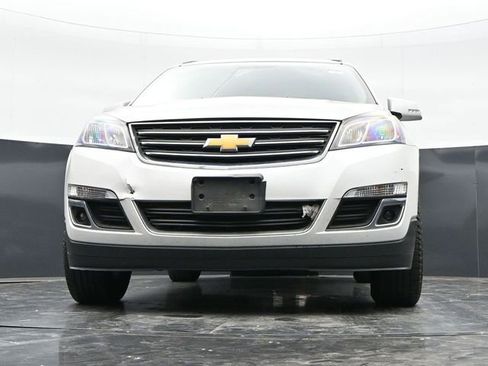 Used 2017 Chevrolet Traverse LT FWD image 18