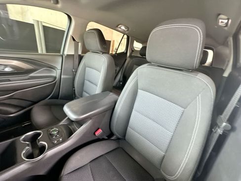 Used 2023 GMC Terrain SLE w/ Driver Convenience Package FWD image 14