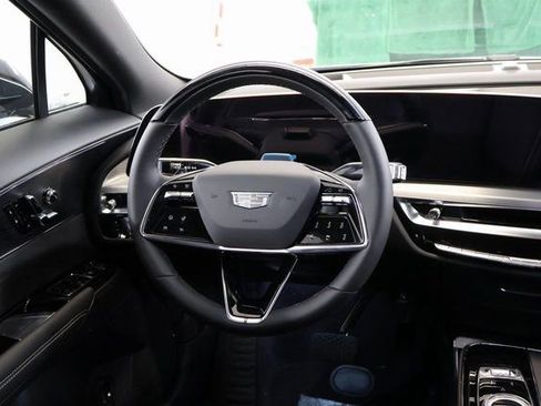 New 2026 Cadillac Lyriq Luxury image 14