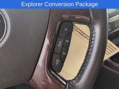 Used 2019 Chevrolet Express 2500 image 18