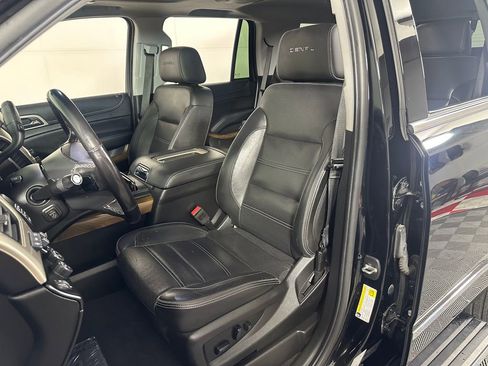 Used 2019 GMC Yukon Denali image 15