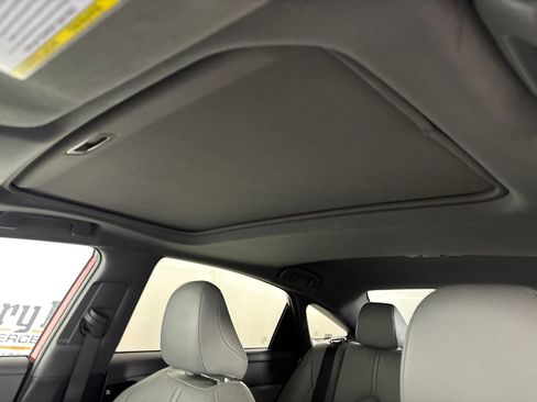 Used 2022 Toyota Avalon Limited w/ Advanced Safety Package FWD image 11