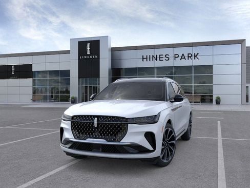 New 2026 Lincoln Nautilus Black Label image 2