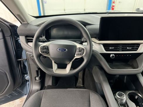 Used 2026 Ford Explorer Active image 11
