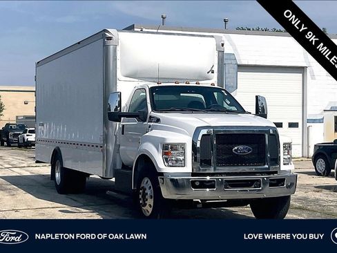 Used 2018 Ford F650 2WD Regular Cab Super Duty image 1