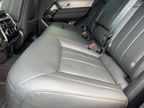 Used 2025 Land Rover Range Rover Sport Dynamic SE AWD/4WD image 32