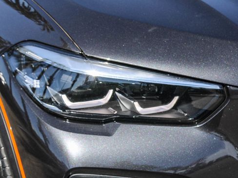 Used 2023 BMW X5 xDrive40i w/ Parking Assistance Package image 8