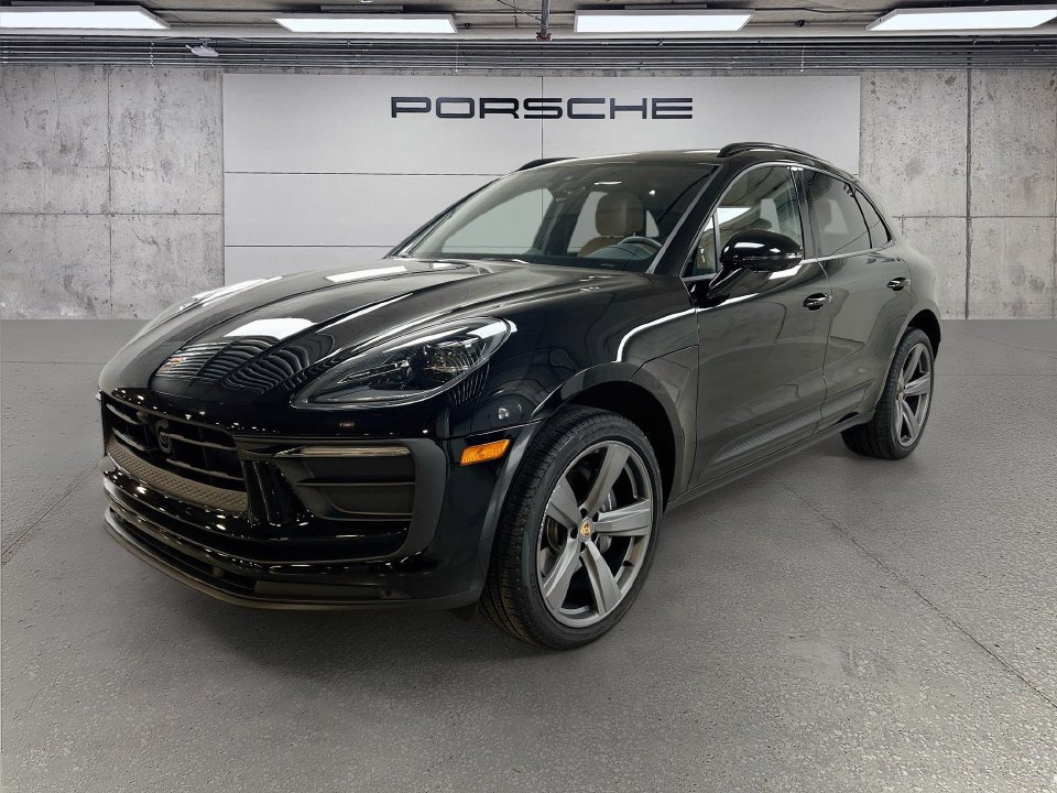 Certified 2026 Porsche Macan AWD/4WD image 1
