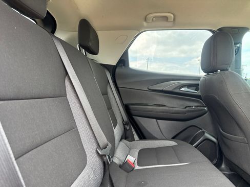 Used 2025 Chevrolet TrailBlazer LT w/ Driver Confidence Package FWD image 34