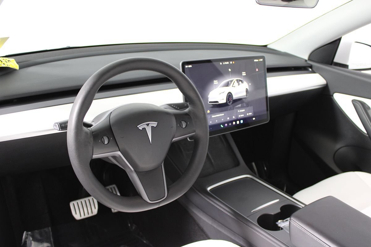 Used 2022 Tesla Model Y Performance AWD/4WD image 12