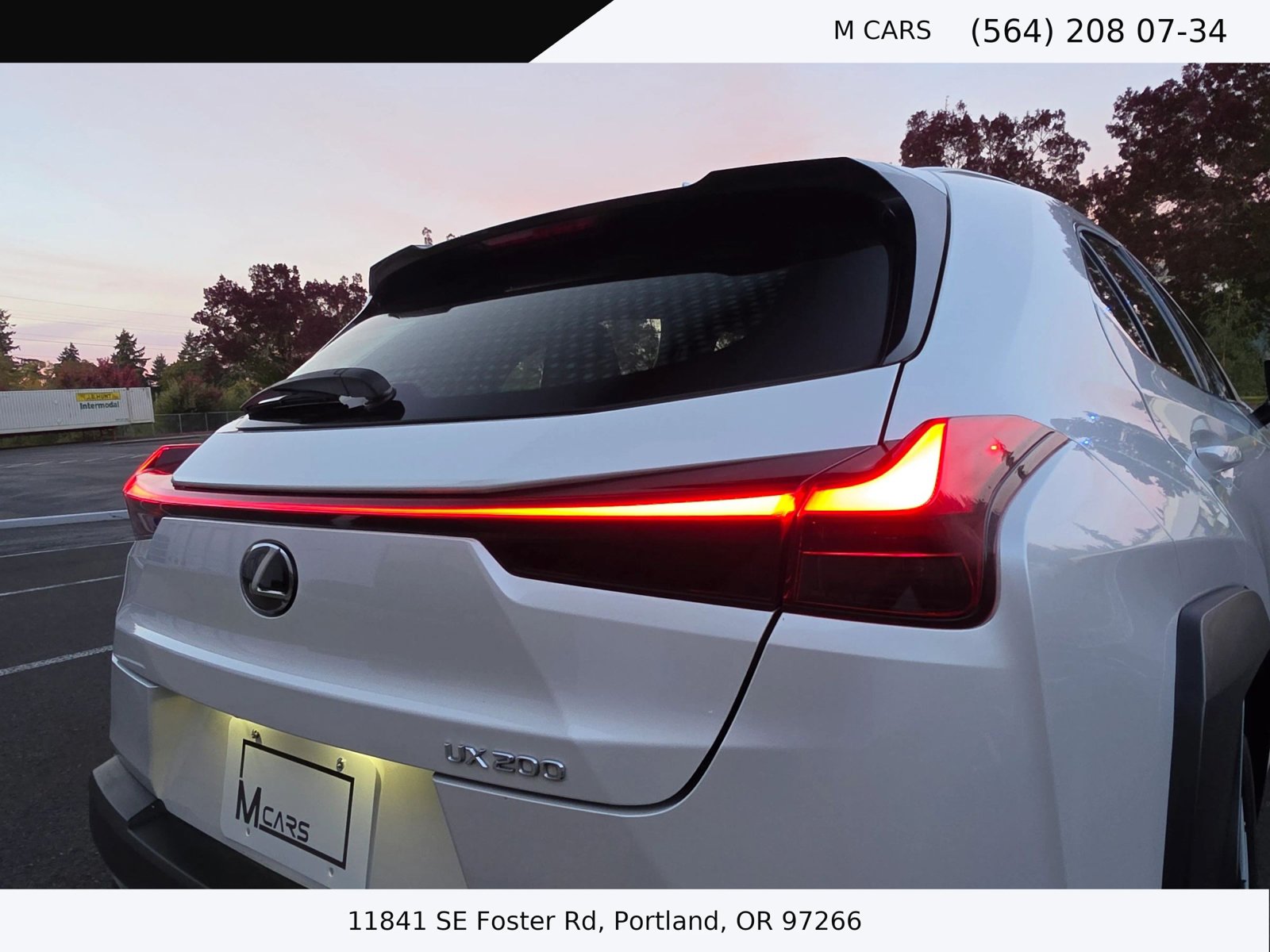 Used 2019 Lexus UX 200 FWD image 11