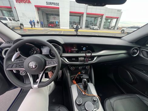 Used 2018 Alfa Romeo Stelvio Sport w/ Quick Order Package 22J Sport image 7