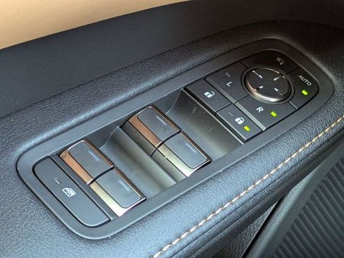 Certified 2026 Lexus RX 350 Premium Plus w/ Accessory Package (Z1) image 27