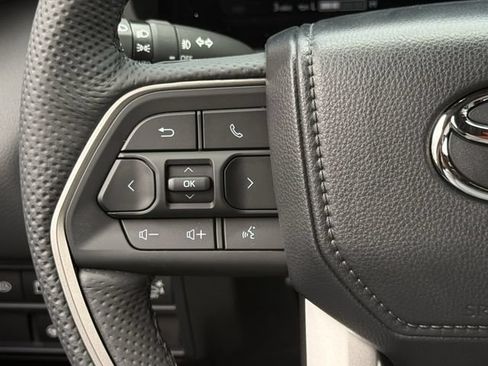 New 2026 Toyota Tundra Limited AWD/4WD image 16