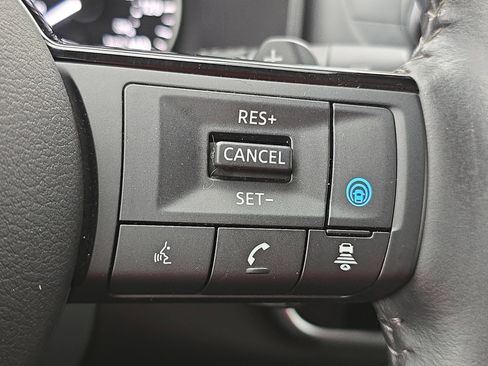 Certified 2023 Nissan Rogue SV w/ SV Premium B Package FWD image 18