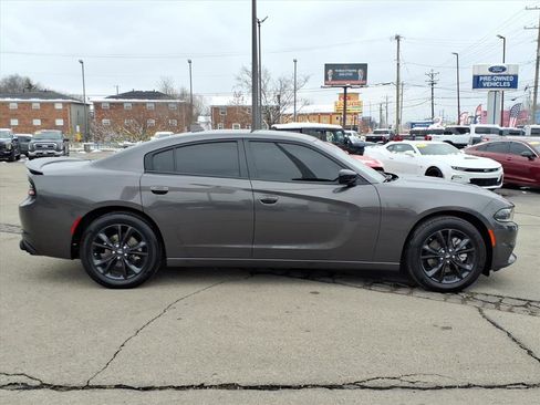 Used 2023 Dodge Charger SXT w/ Blacktop Package image 2